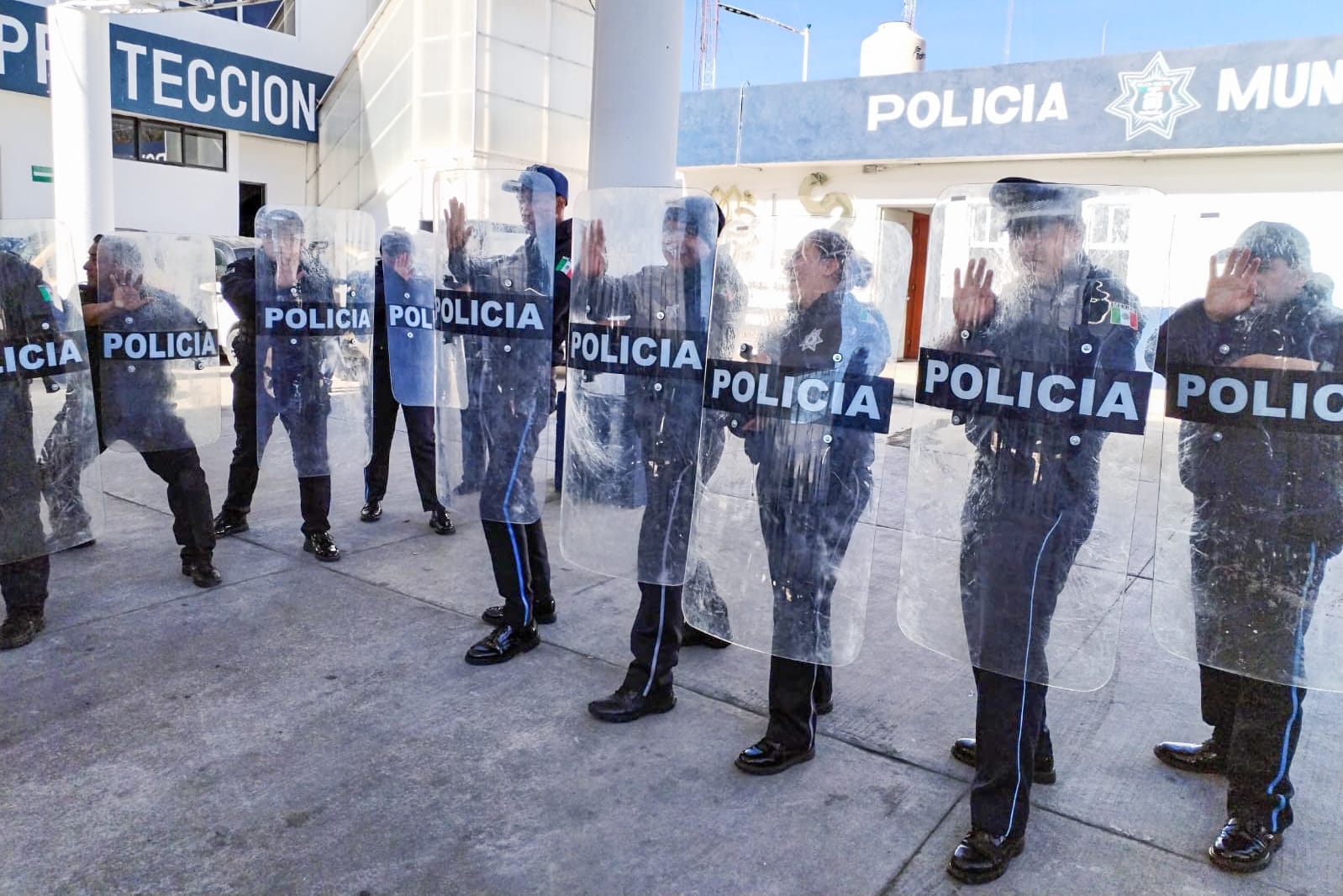 Reciben curso sobre antimotín elementos de reacción inmediata de la Policía de Huamantla